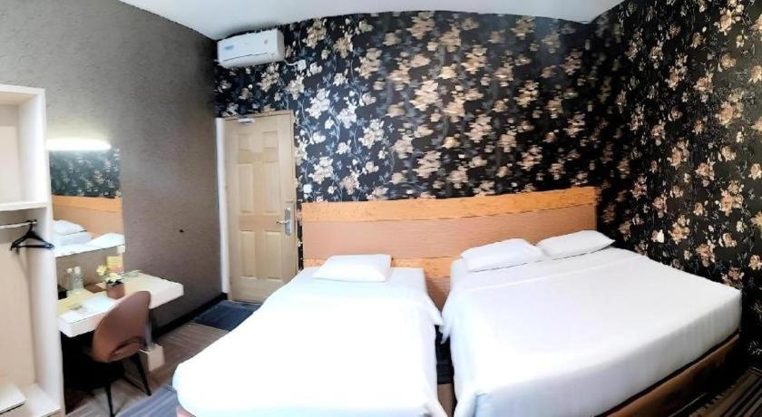 Mine Home Hotel By Sovia Bandung Dış mekan fotoğraf
